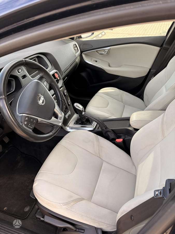 Volvo V40 - 6