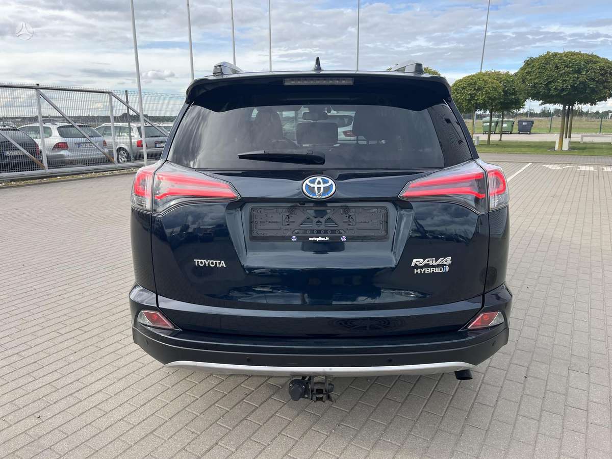 Toyota RAV4 - 7