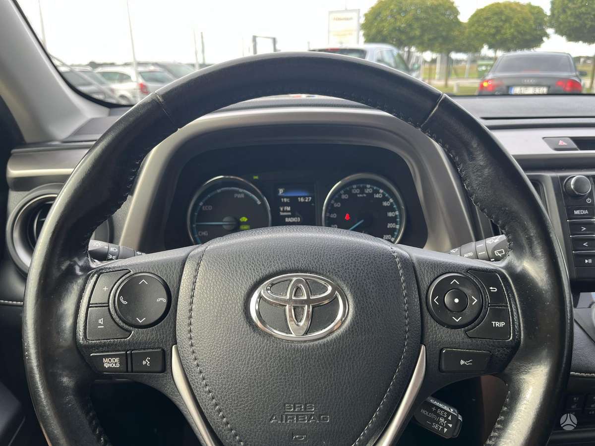 Toyota RAV4 - 12