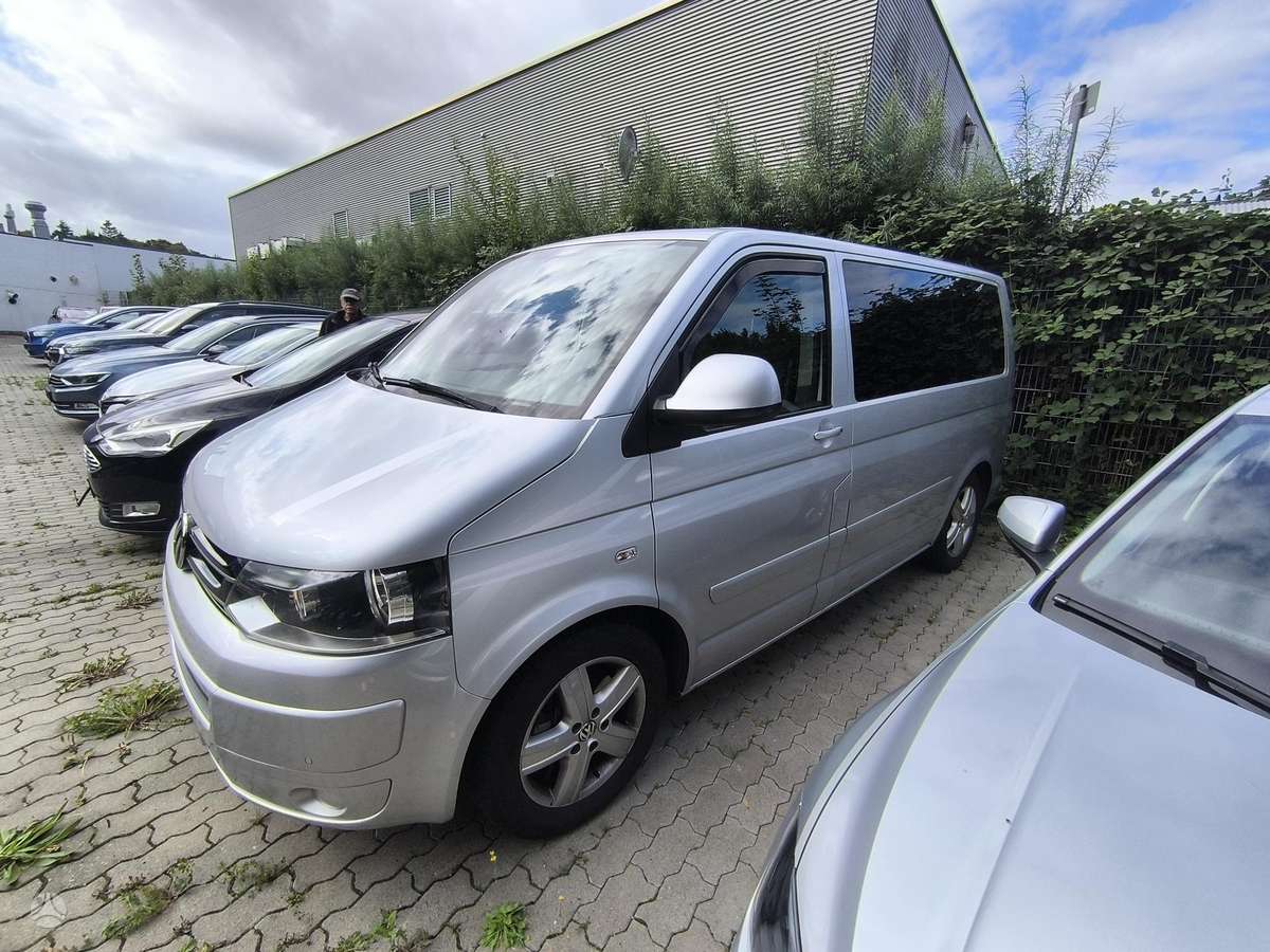 Volkswagen Multivan, 2.0 l., Минивэн