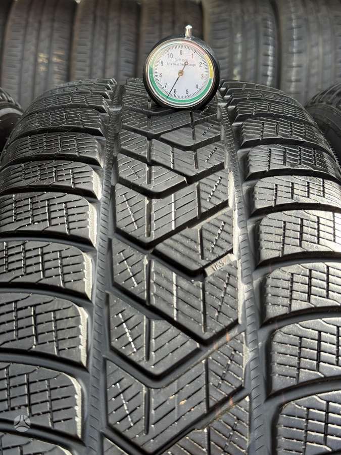 Pirelli SCORPION WINTER 2024m., winter 235/60 R18