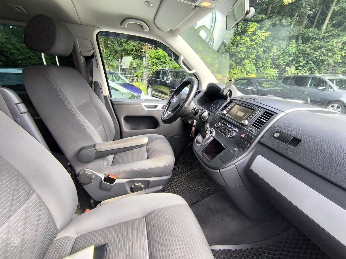 Volkswagen Multivan, 2.0 l., Минивэн