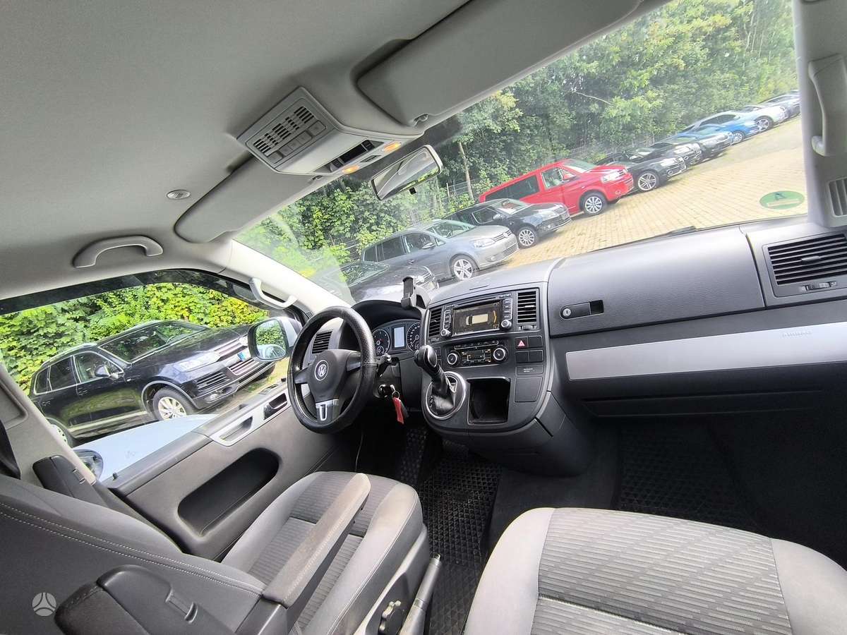 Volkswagen Multivan, 2.0 l., Минивэн