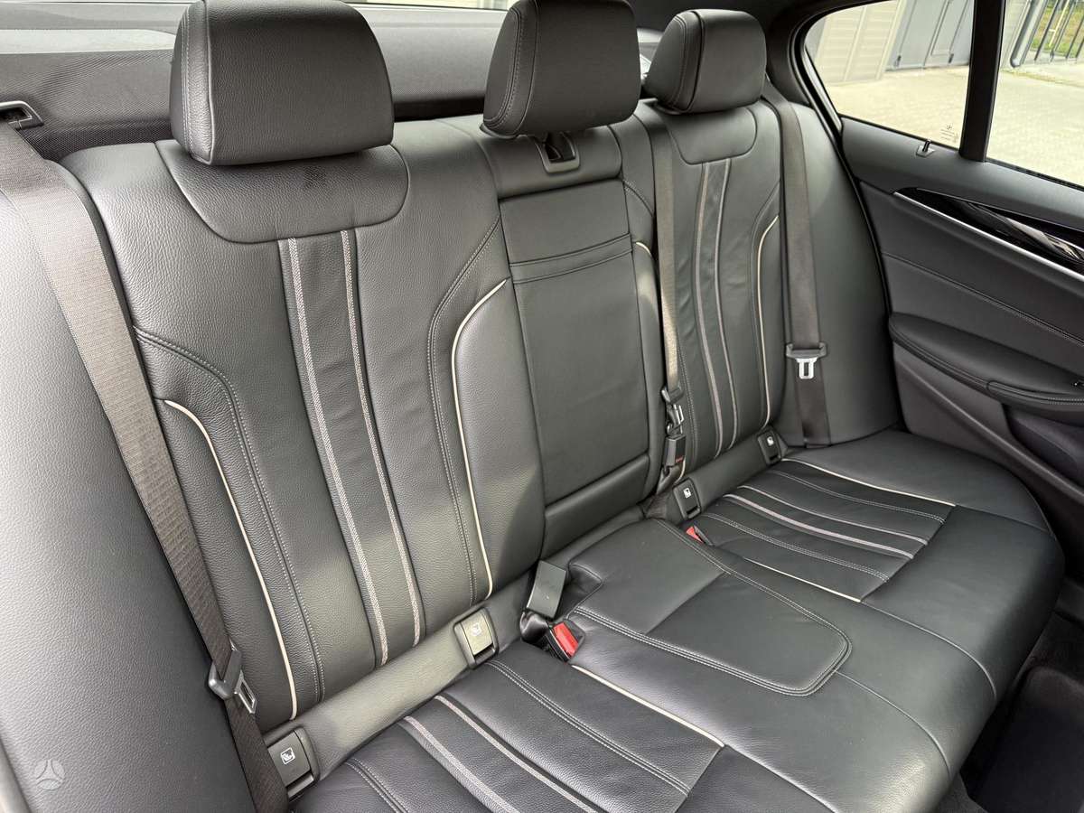 BMW 520, 2.0 l., Седан