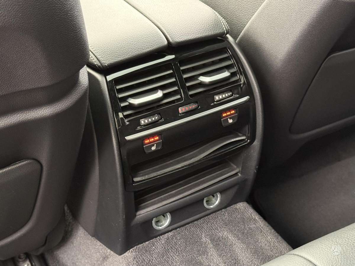 BMW 520, 2.0 l., Седан
