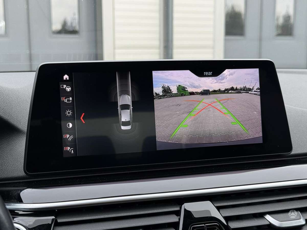BMW 520, 2.0 l., Седан