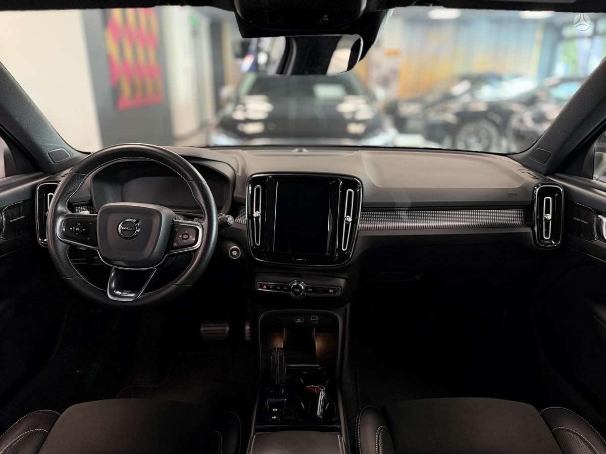 Volvo XC40 - 8
