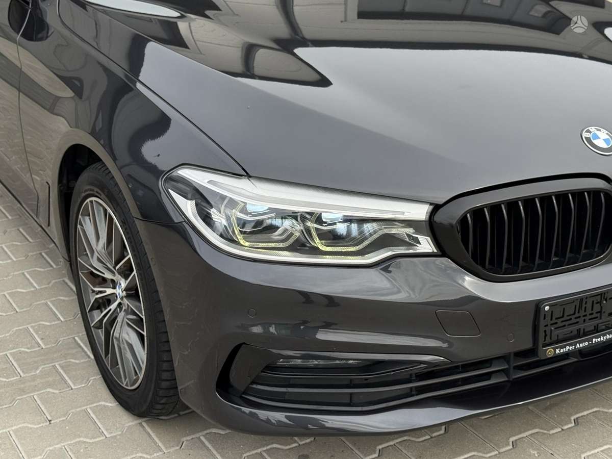 BMW 520, 2.0 l., Седан