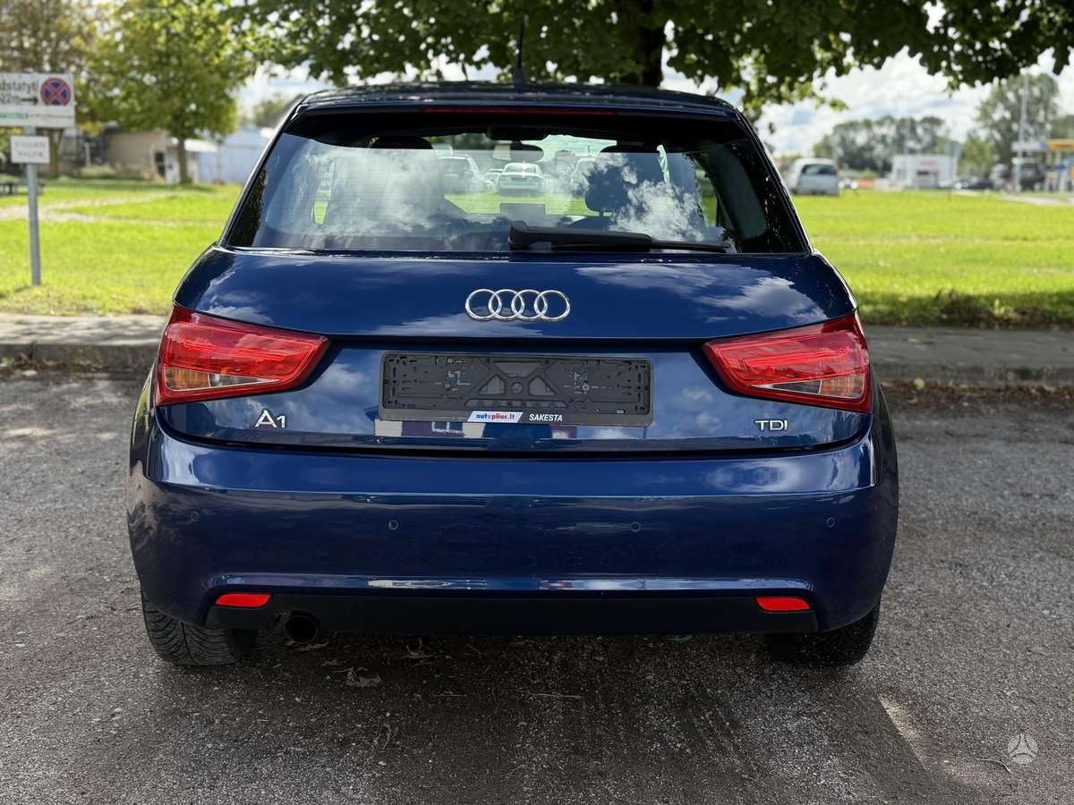 Audi A1, 1.6 l., Хэтчбек