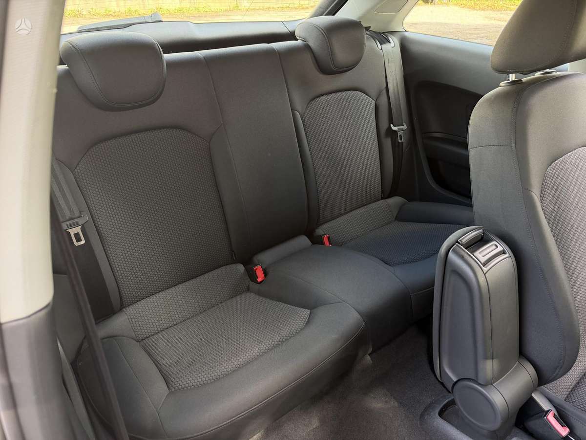 Audi A1, 1.6 l., hatchback