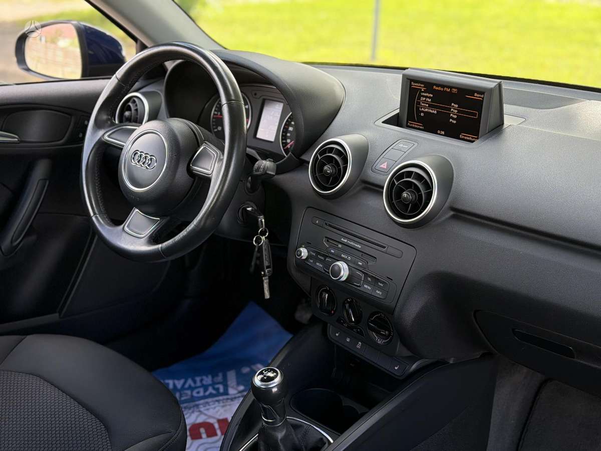 Audi A1, 1.6 l., hatchback