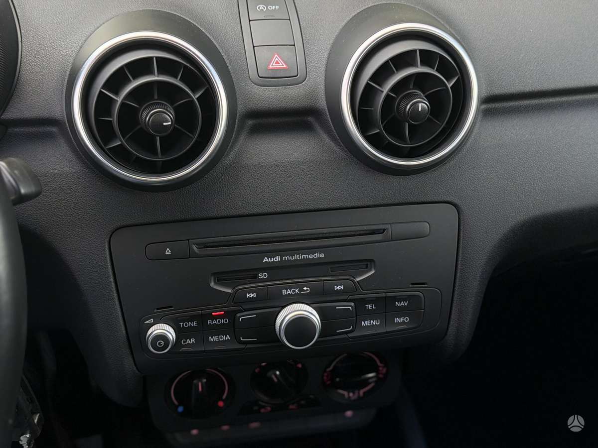 Audi A1, 1.6 l., hatchback