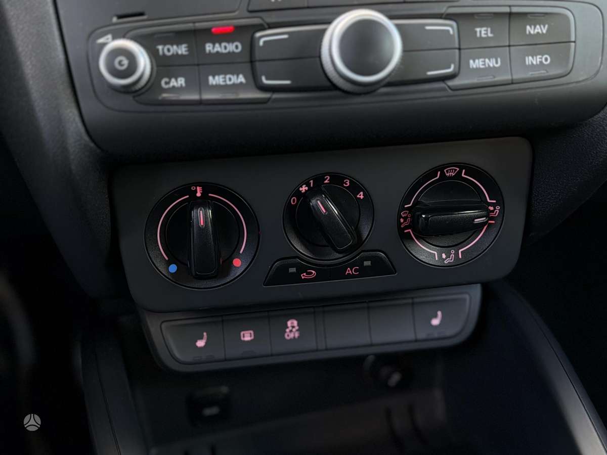 Audi A1, 1.6 l., hatchback
