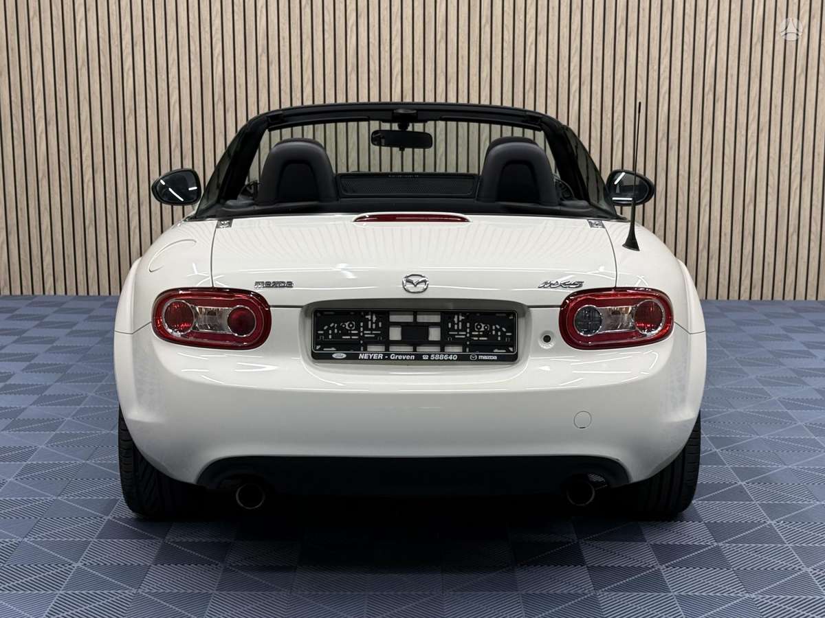 Mazda MX-5, 1.8 l., Кабриолет