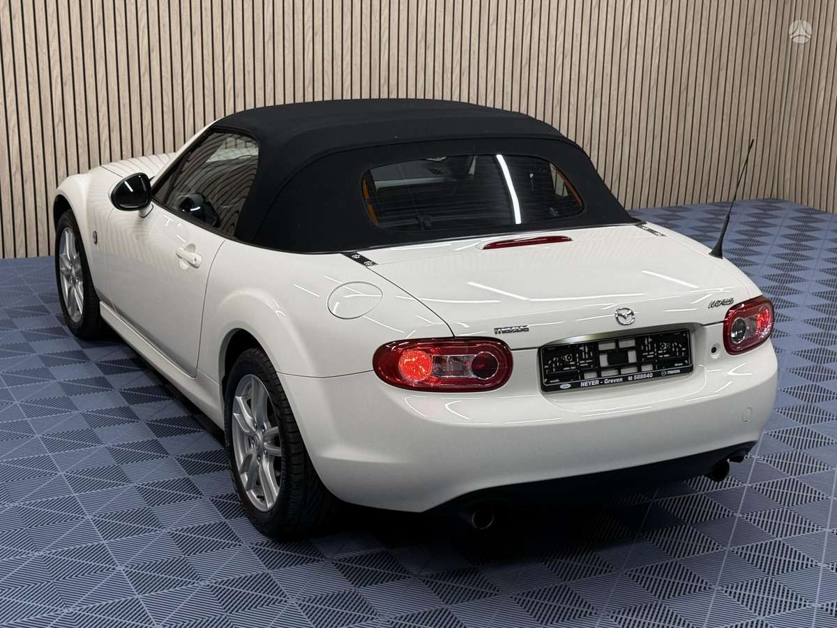 Mazda MX-5, 1.8 l., Кабриолет