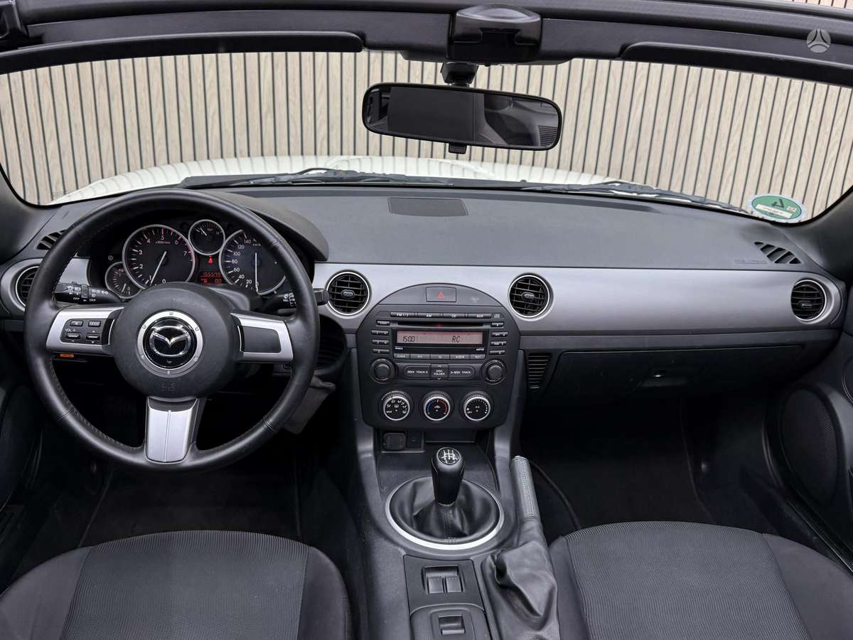 Mazda MX-5, 1.8 l., Кабриолет