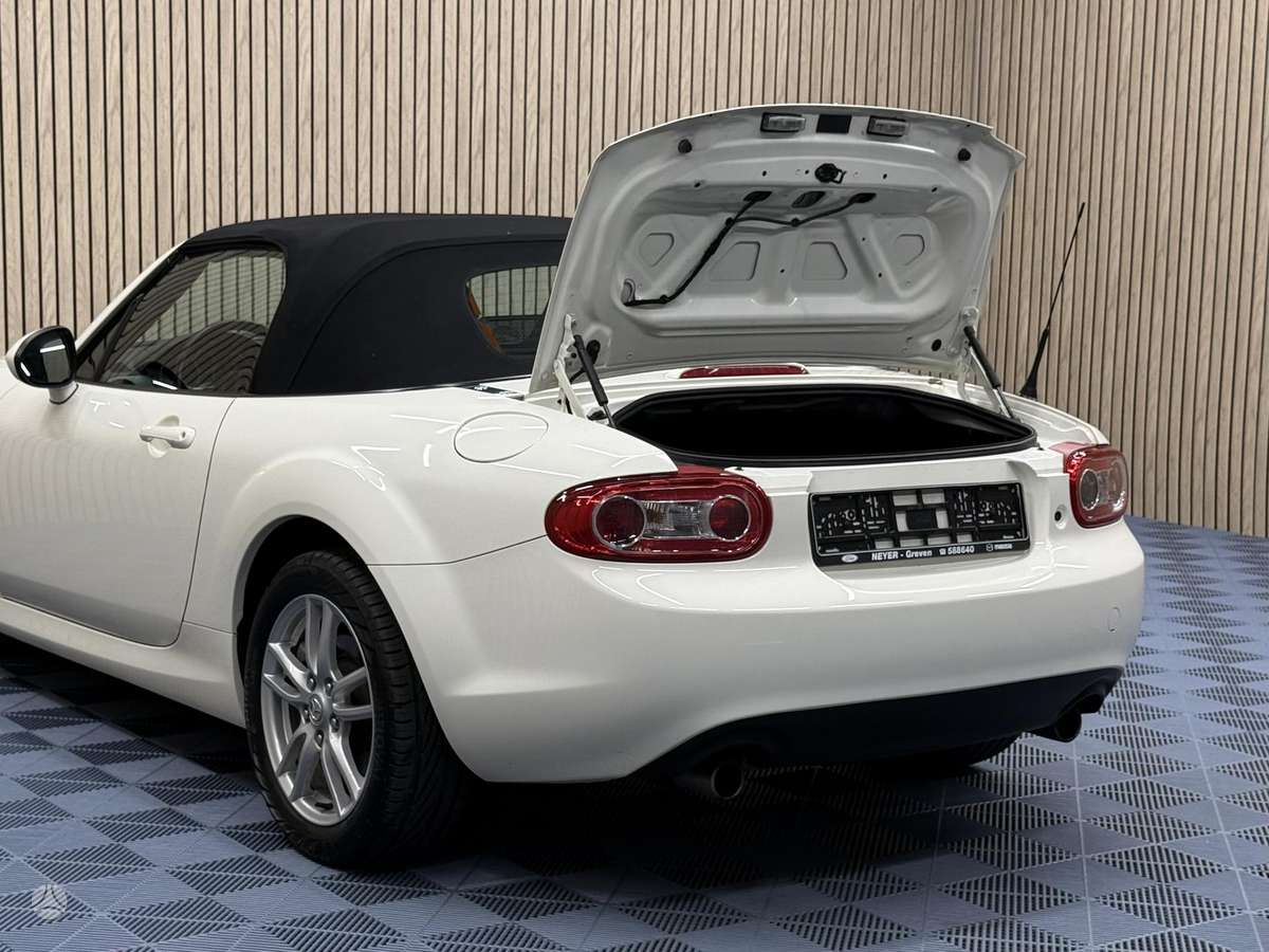 Mazda MX-5, 1.8 l., Кабриолет
