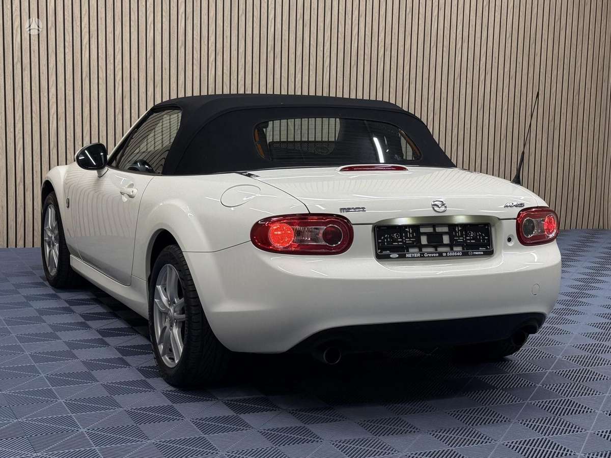 Mazda MX-5, 1.8 l., Кабриолет