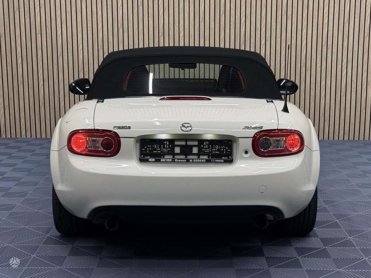 Mazda MX-5, 1.8 l., Кабриолет
