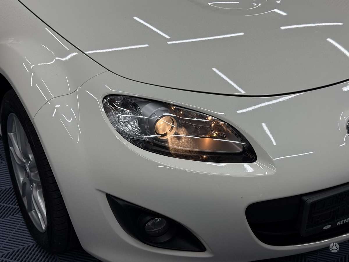 Mazda MX-5, 1.8 l., Кабриолет