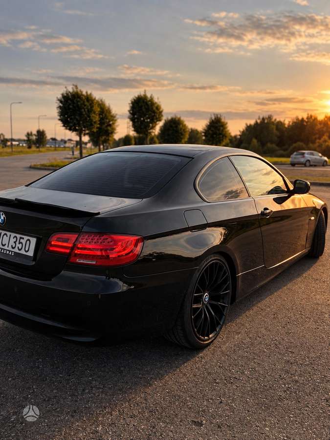 BMW 320, 2.0 l., coupe
