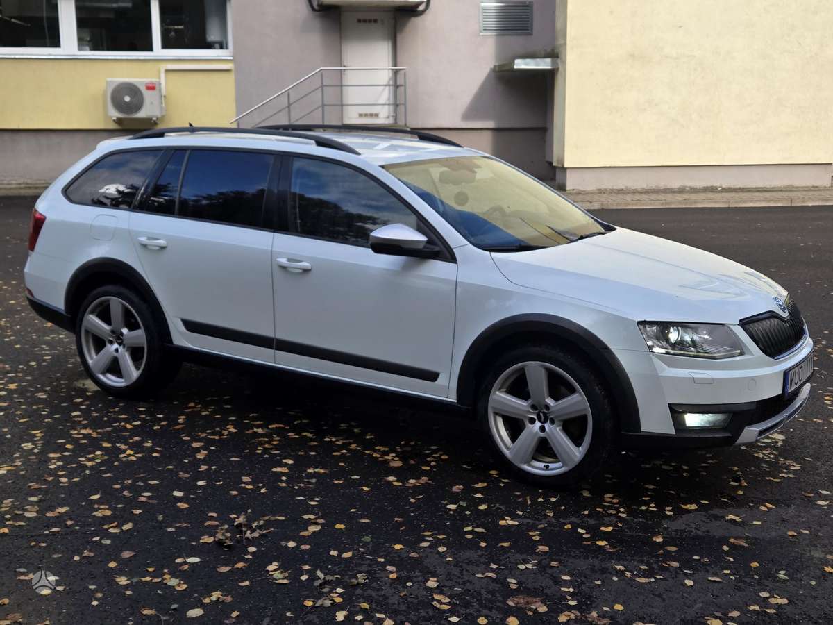 Škoda Octavia Scout - 2