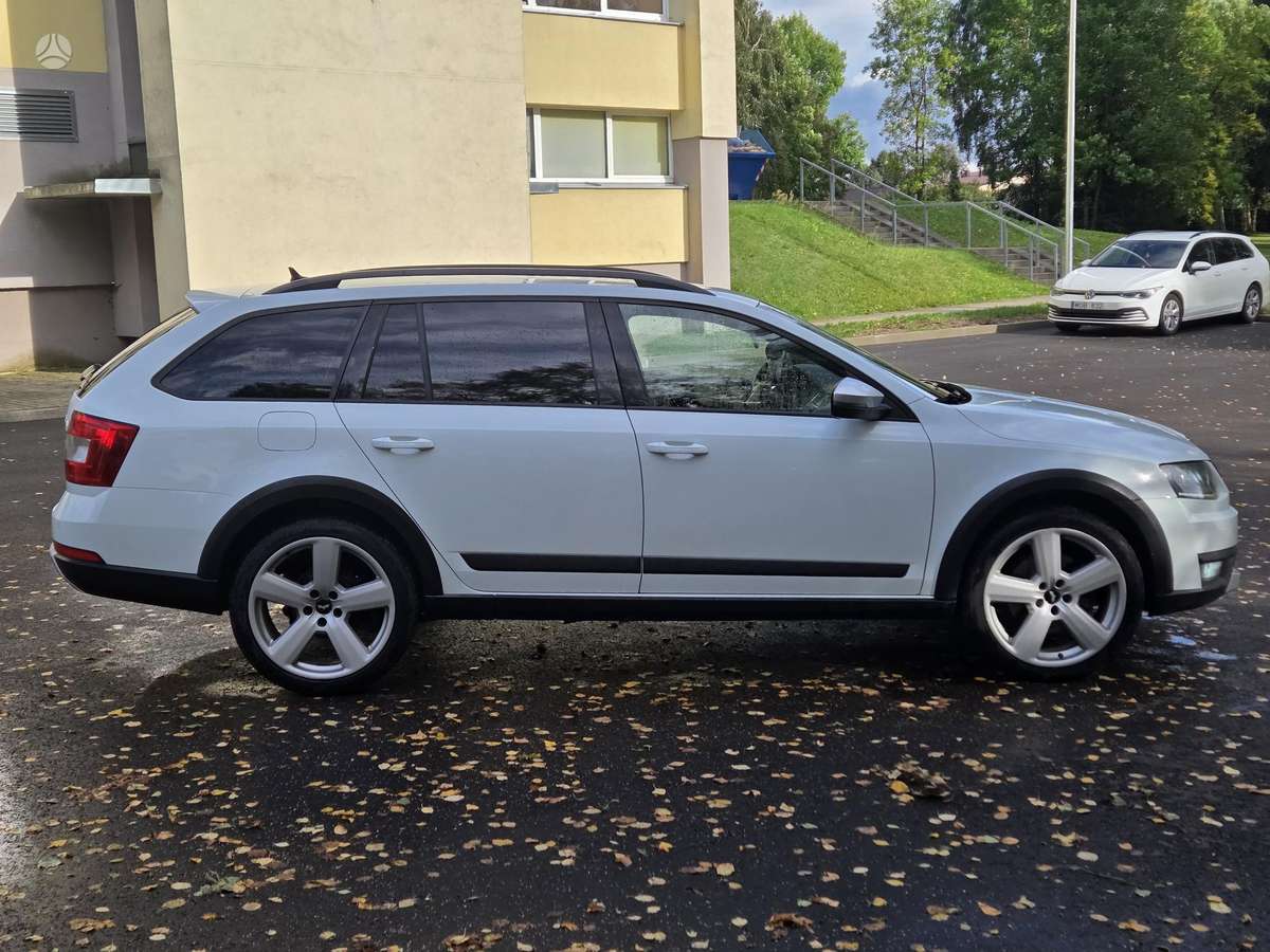 Škoda Octavia Scout - 3