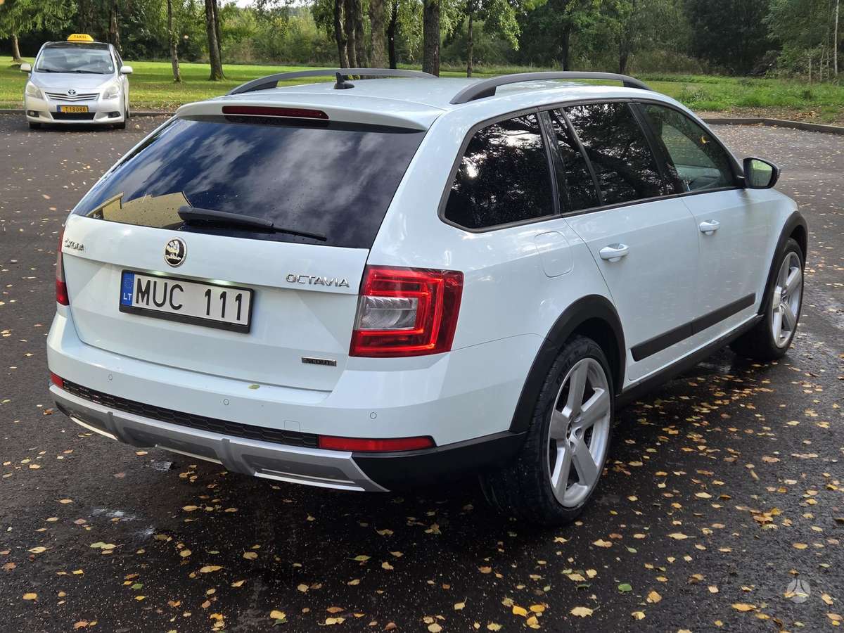 Škoda Octavia Scout - 5