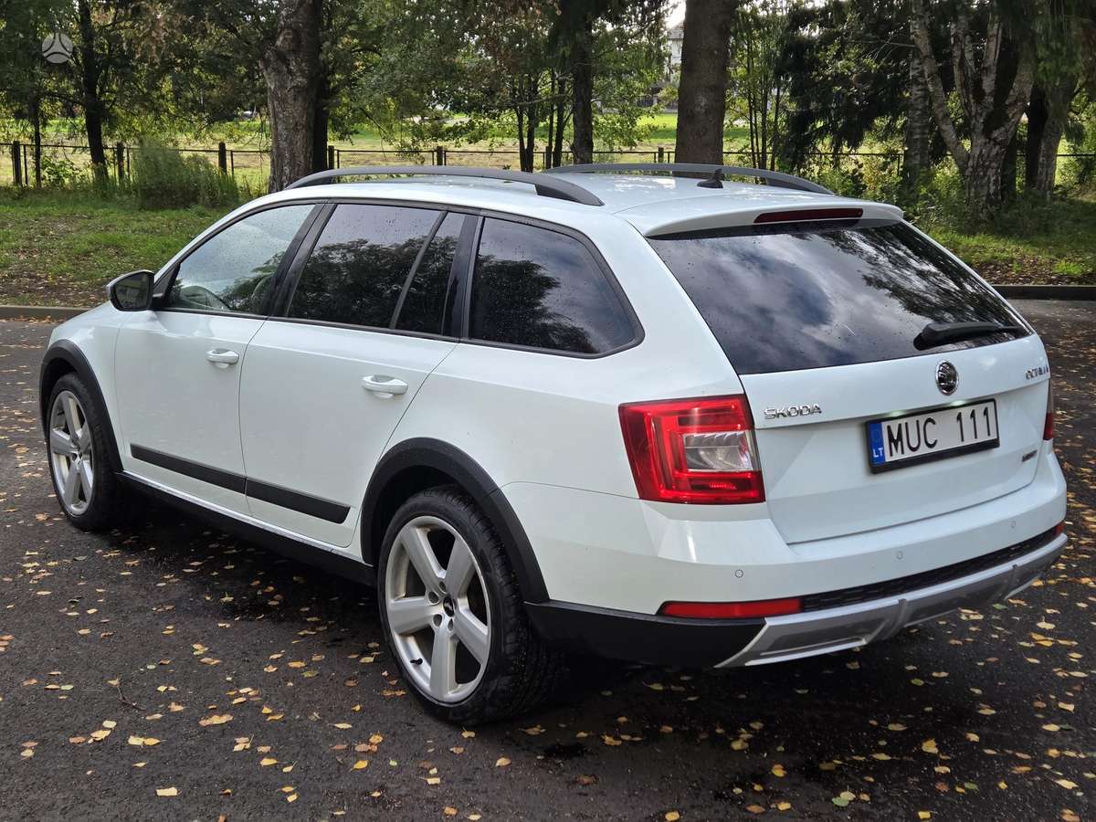 Škoda Octavia Scout - 7