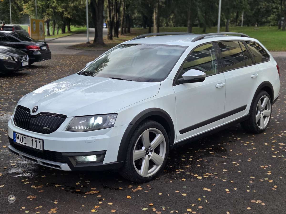 Škoda Octavia Scout - 11