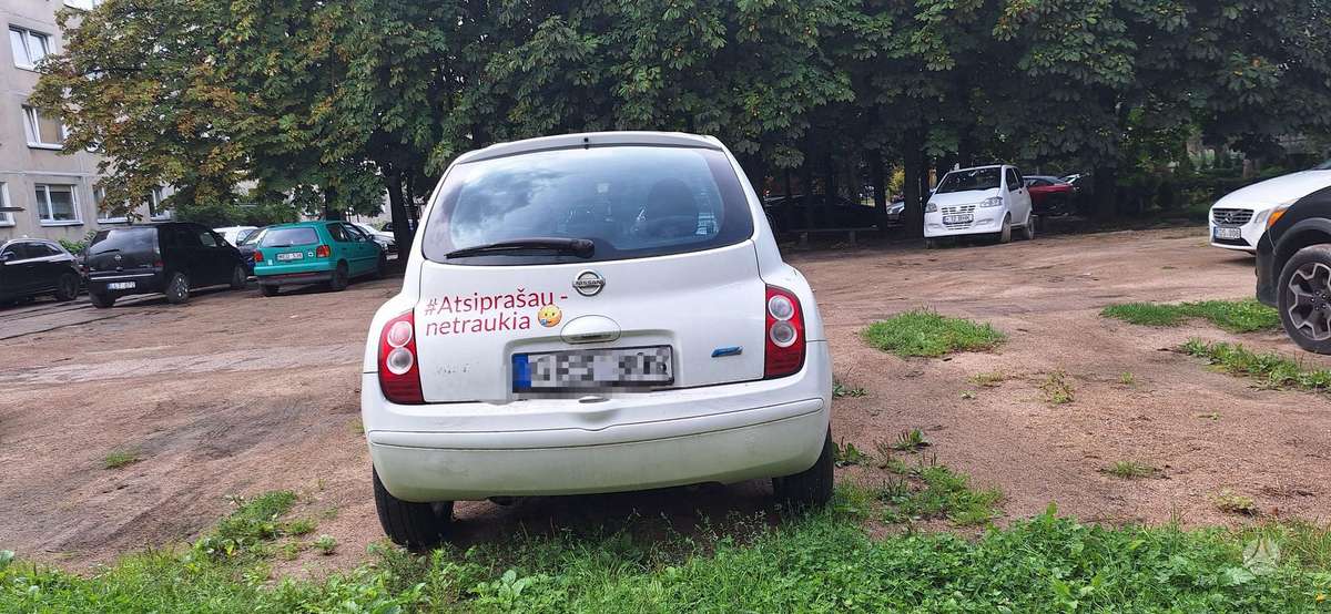 Nissan Micra, 1.2 l., hatchback