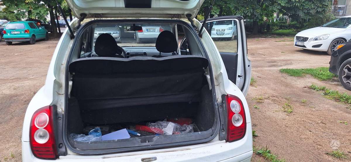 Nissan Micra, 1.2 l., hatchback