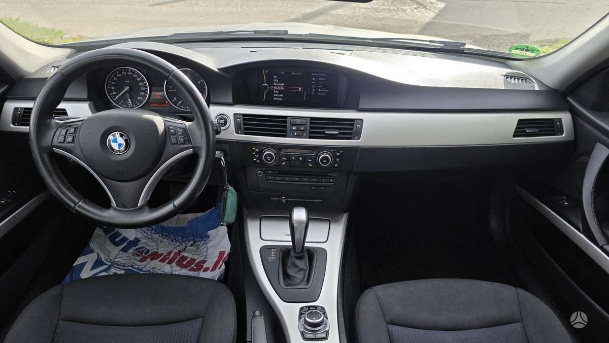 BMW 320, 2.0 l., wagon