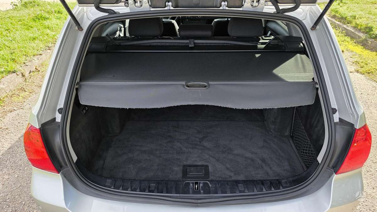 BMW 320, 2.0 l., wagon