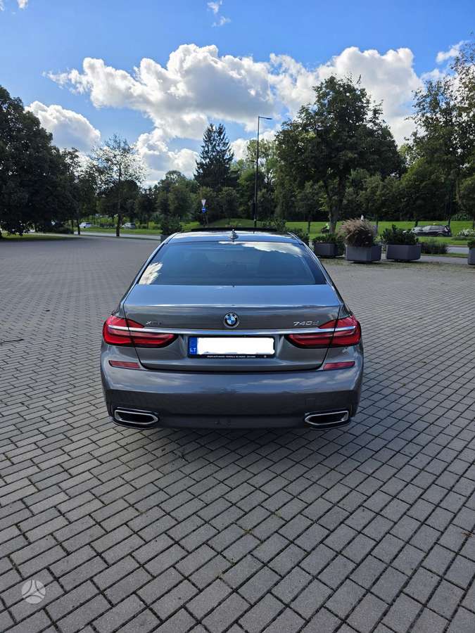 BMW 740, 3.0 l., Седан