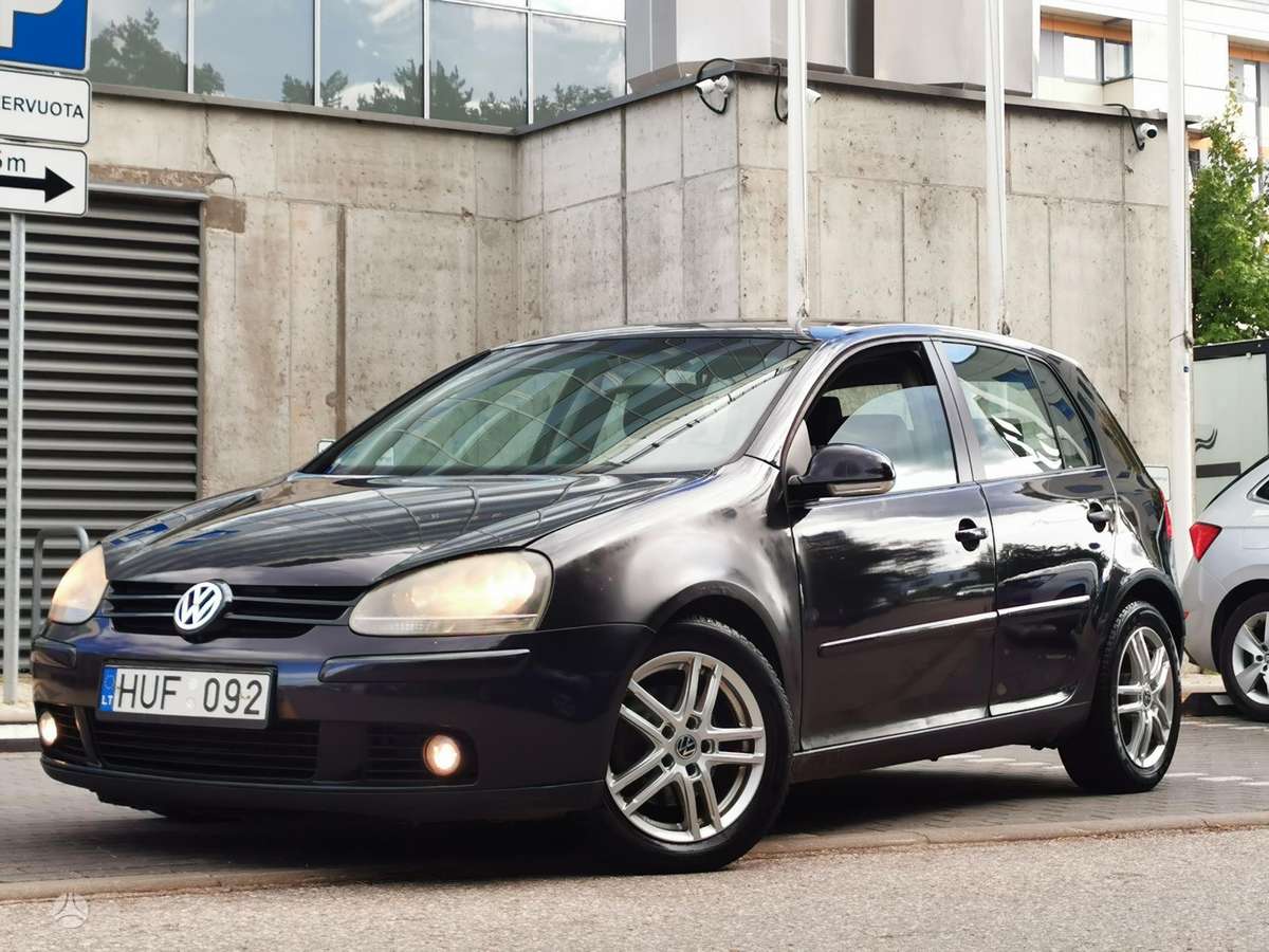 Volkswagen Golf - 2