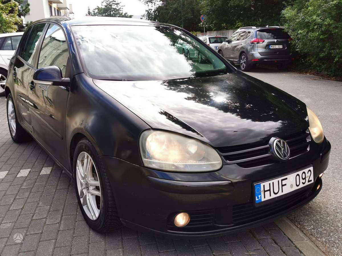Volkswagen Golf - 6