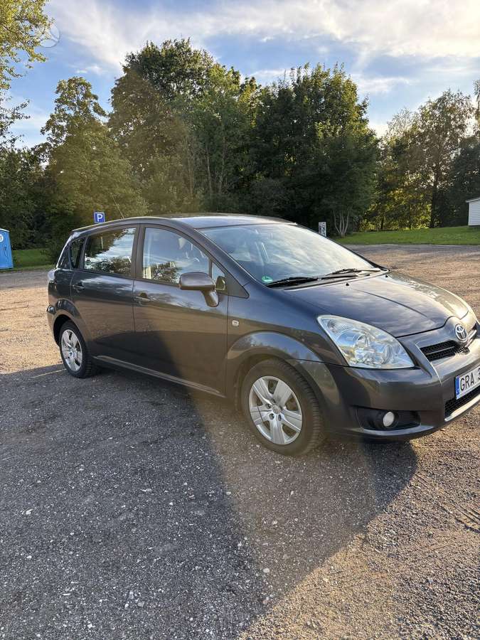 Toyota Corolla Verso - 7