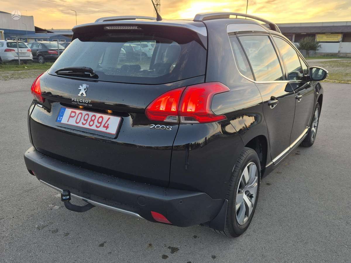 Peugeot 2008 - 10