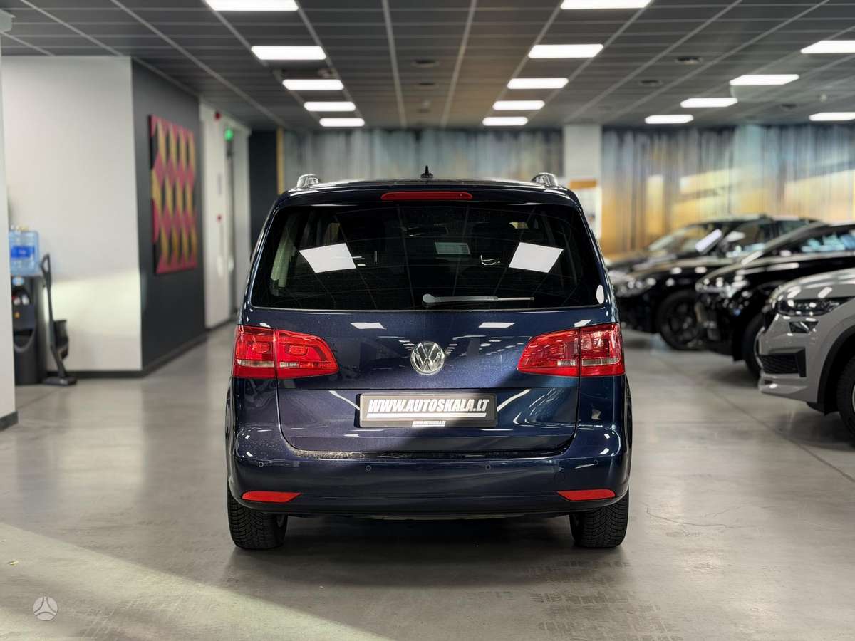 Volkswagen Touran - 7