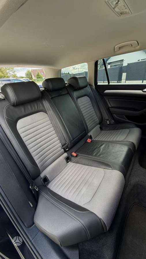 Volkswagen Passat, 2.0 l., Универсал