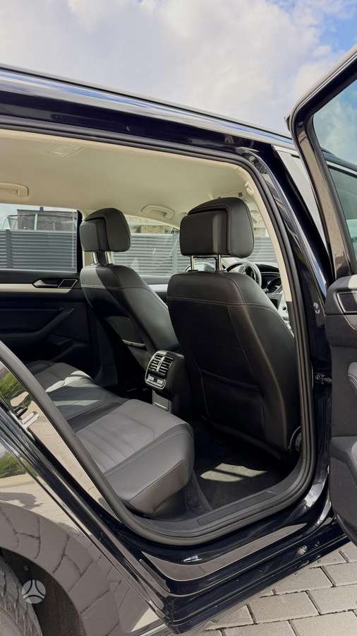 Volkswagen Passat, 2.0 l., Универсал