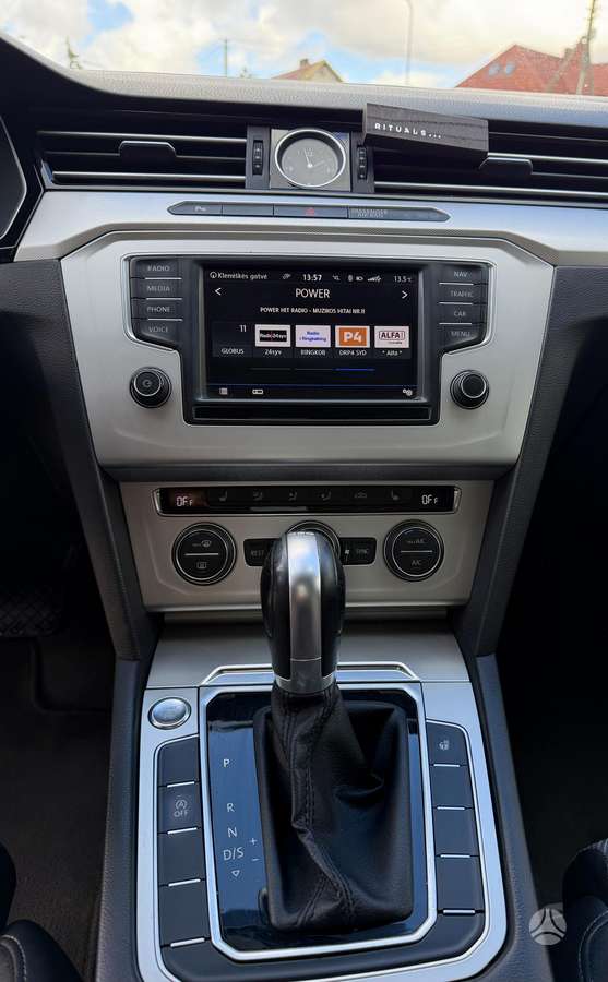 Volkswagen Passat, 2.0 l., Универсал