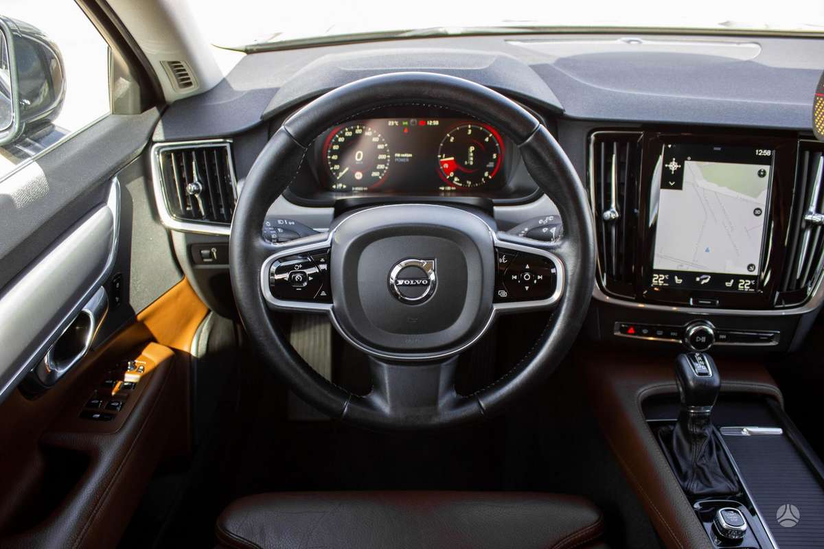 Volvo V90, 2.0 l., Универсал