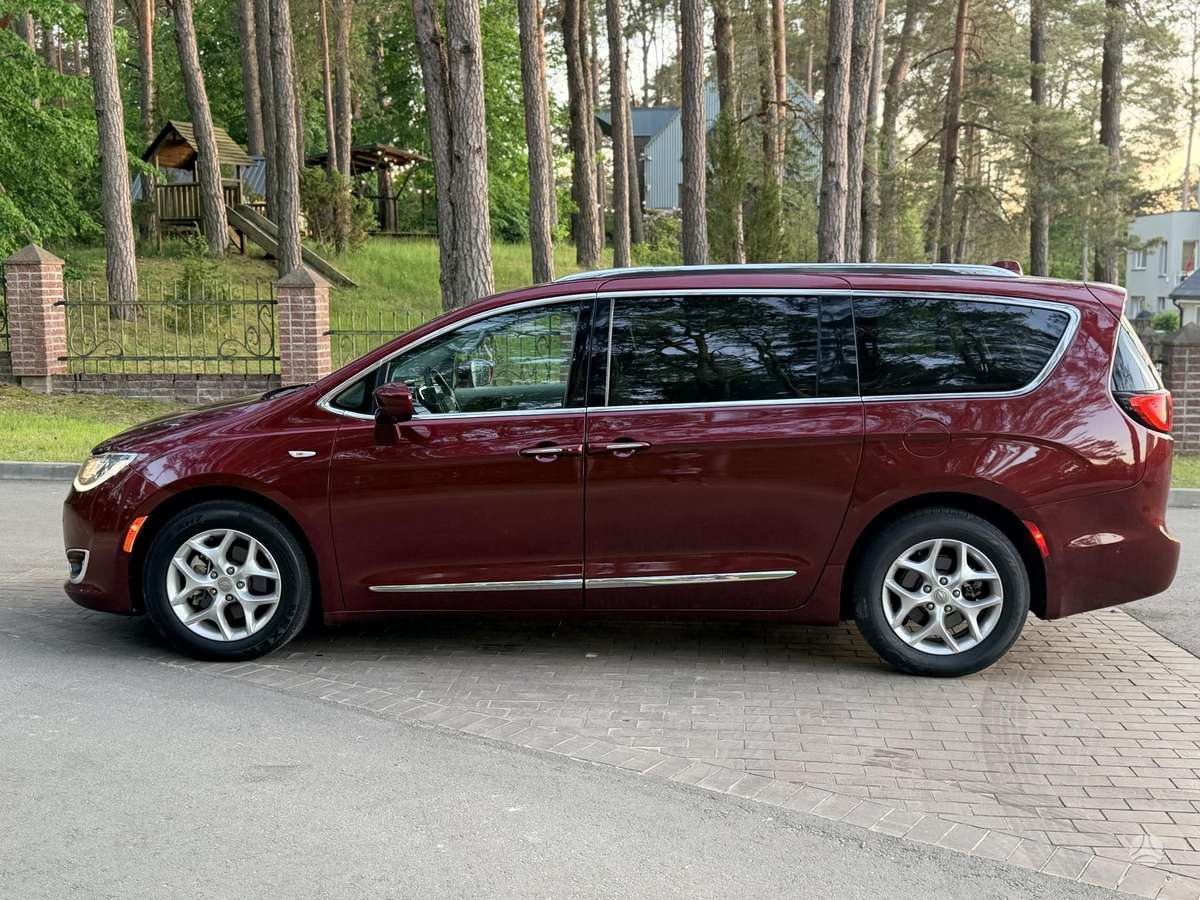 Chrysler Pacifica, 3.6 l., Минивэн