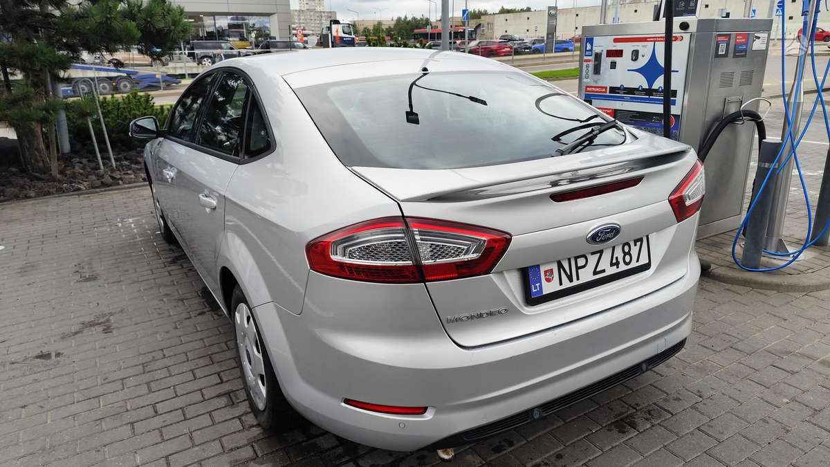 Ford Mondeo, 2.0 l., hatchback