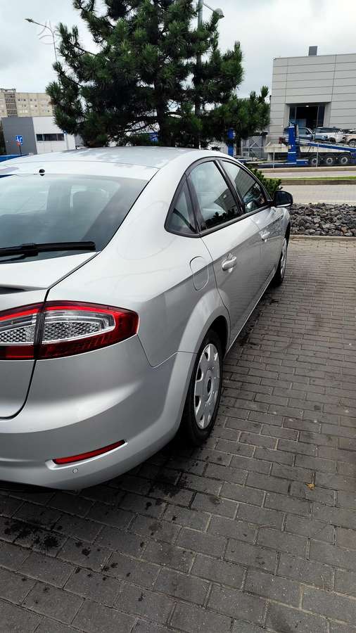 Ford Mondeo, 2.0 l., hatchback