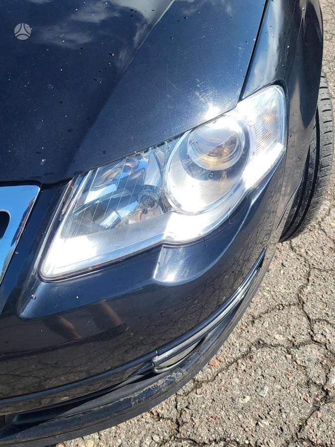 Volkswagen Passat - 8
