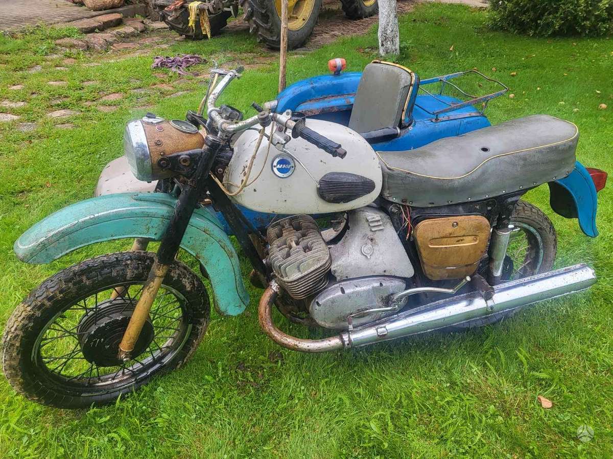 Izh Jupiter, street / classic