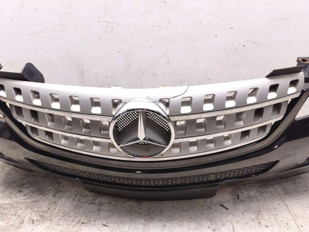 Mercedes-Benz ML320 bumpers